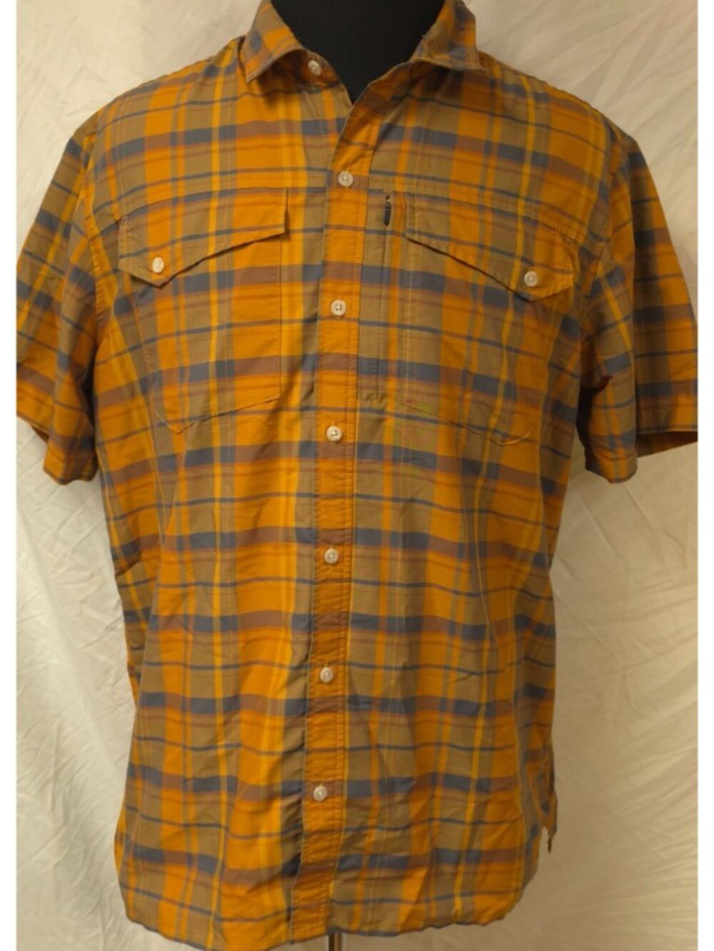 L.L. Bean Sun Smart Short Sleeve Activewear Orange Plaid Mens XL-Reg Shirt